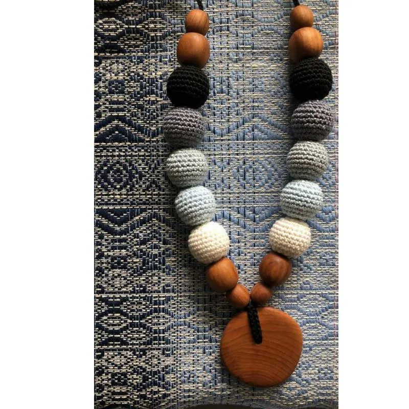 FrejaToys Monochrome Nursing Necklace